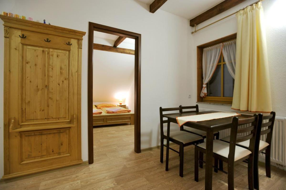 Resort Abertham - Penzion Ellen アベルタミ エクステリア 写真